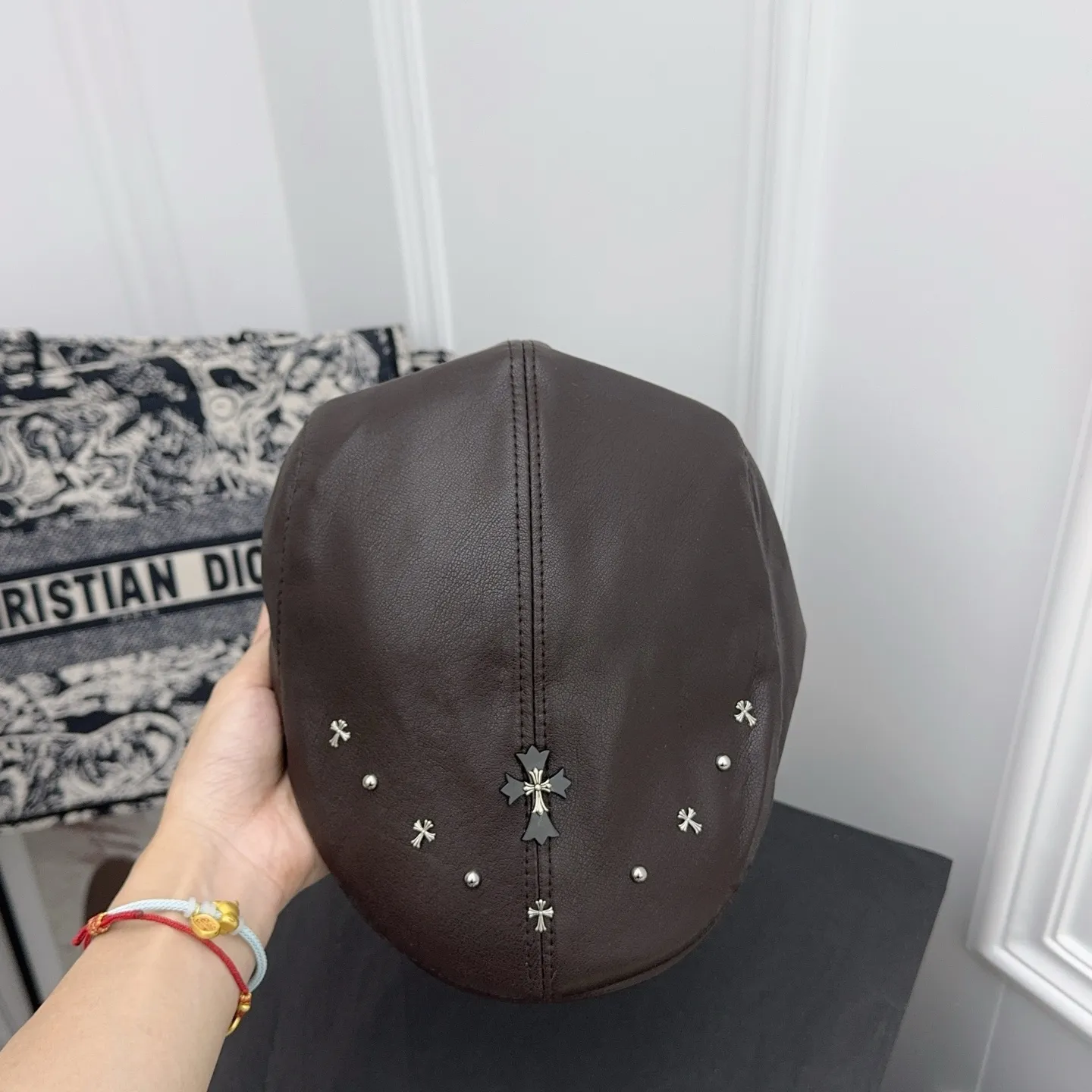 Autumn and winter Crow Heart ✝️ New forward hat! New lambskin super soft and textured!